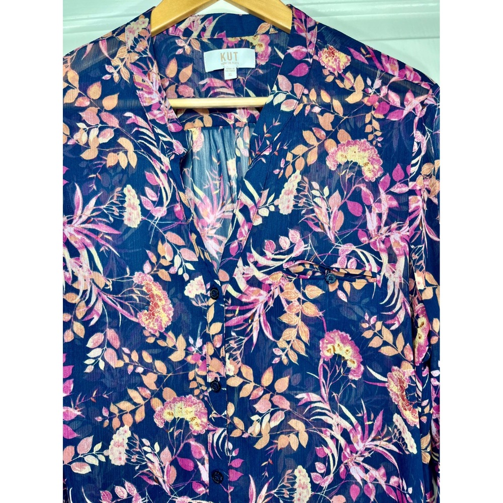 Kut from the Kloth Blouse Women‎ XL Navy Floral Sheer Roll Tab Sleeve V Neck - Picture 5 of 9